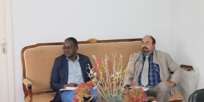 Audience accordée au Dr. Dural Antoine DEMBI, Directeur du Développement Industriel, des Mines et du Tourisme à la CEMAC – Photos